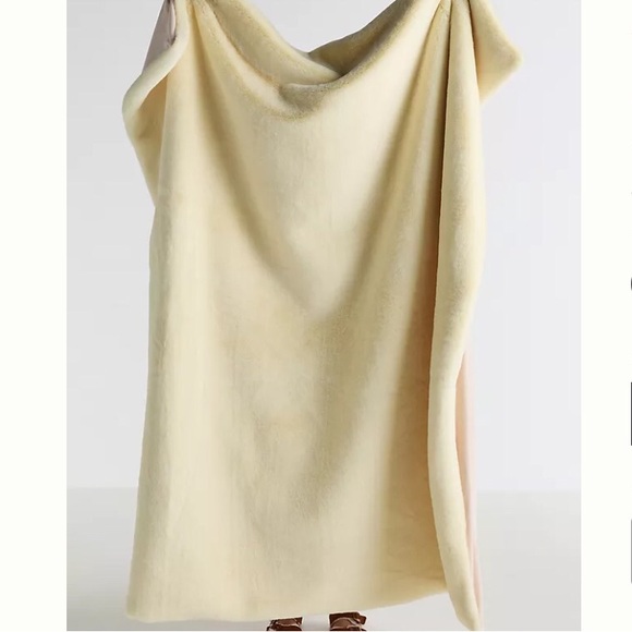 Anthropologie Other - Anthropologie Faux Fur Luxe Blanket Throw NWT